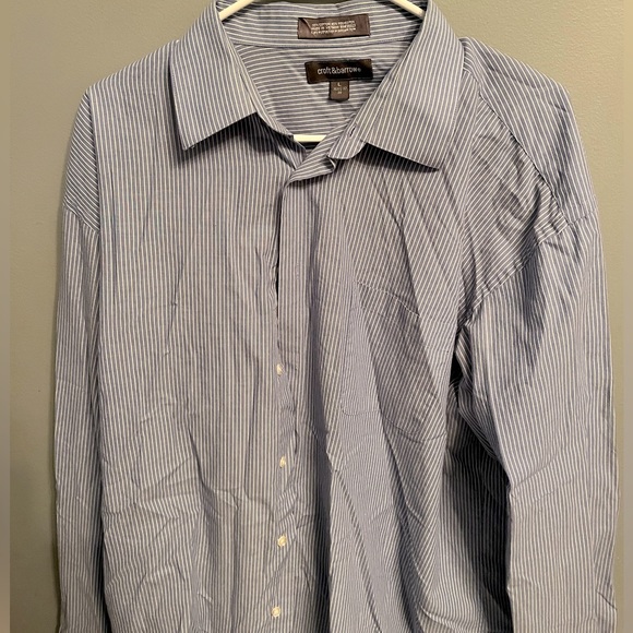 Men’s long sleeve button down - Picture 1 of 3